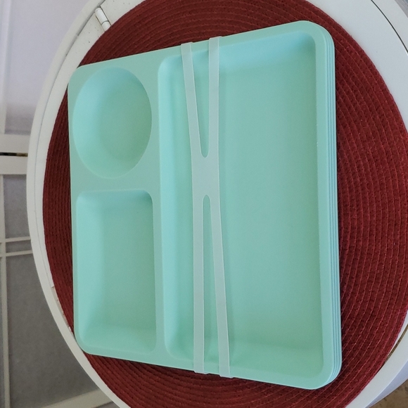 10" Kids Plastic Divided Plate - Picture 1 of 4
